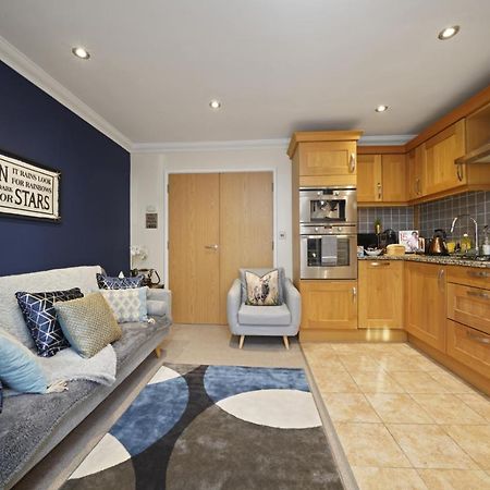 Super Funky Spire View Cottage - FREE Gated Parking - Ultra WiFi Canterbury Esterno foto