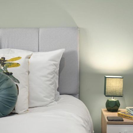Super Funky Spire View Cottage - FREE Gated Parking - Ultra WiFi Canterbury Esterno foto