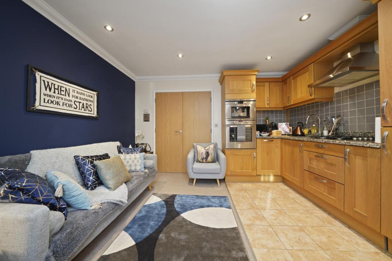 Super Funky Spire View Cottage - FREE Gated Parking - Ultra WiFi Canterbury Esterno foto
