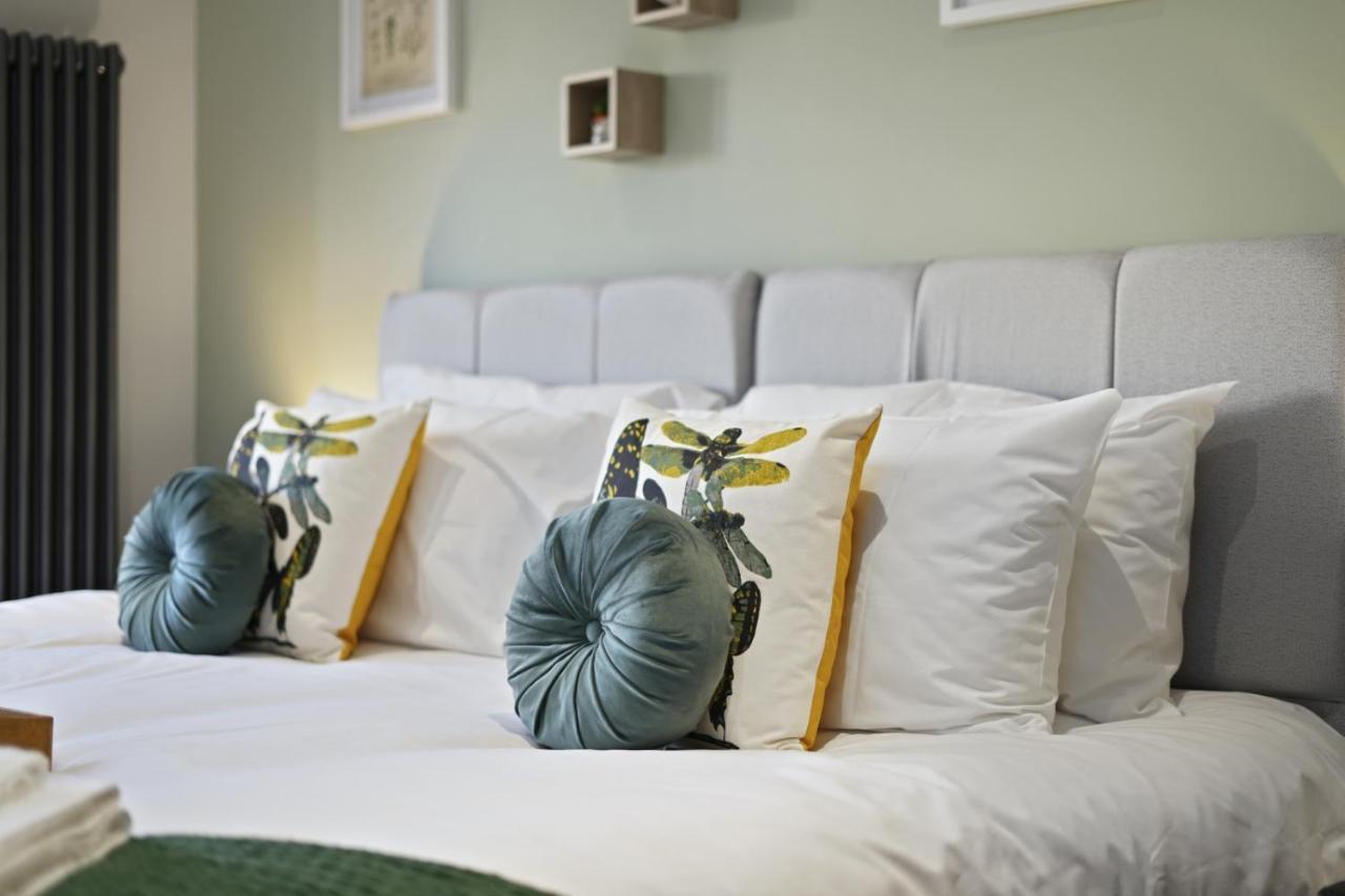 Super Funky Spire View Cottage - FREE Gated Parking - Ultra WiFi Canterbury Esterno foto